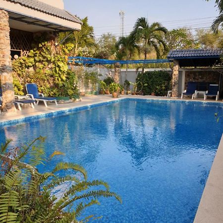 Villa Germania Pattaya Exteriör bild