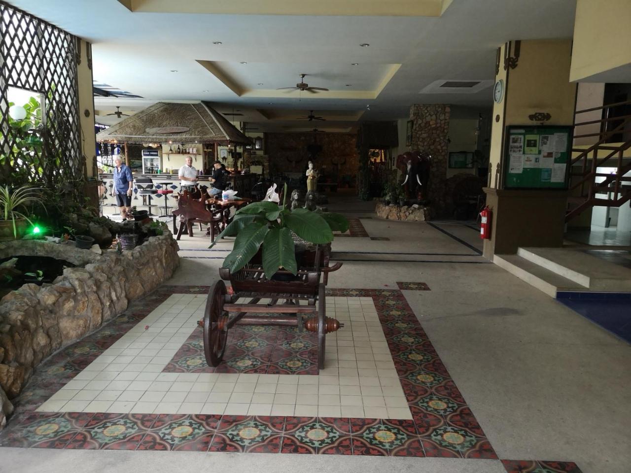 Villa Germania Pattaya Exteriör bild