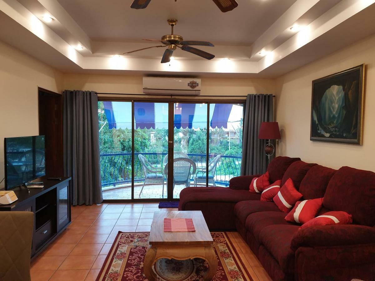 Villa Germania Pattaya Exteriör bild
