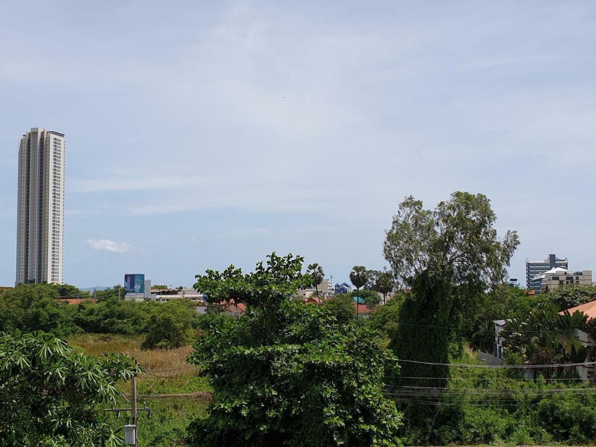 Villa Germania Pattaya Exteriör bild